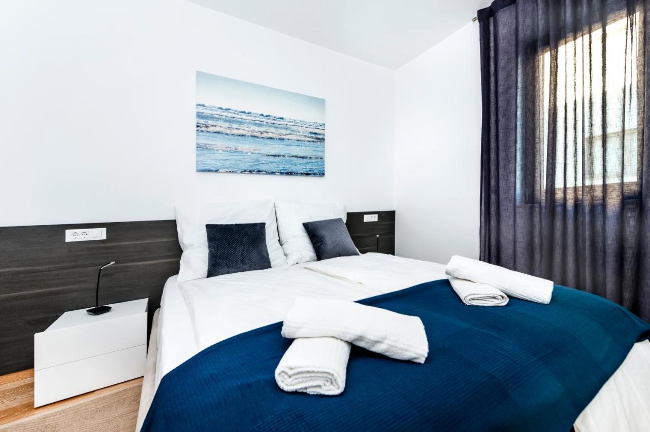 Sunny Day - Apartment With Parking Rovinj Exteriér fotografie